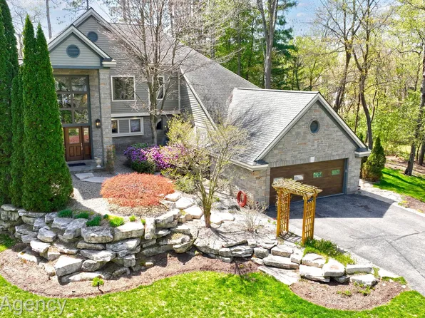 1151 Abseguami Trl, Lake Orion, MI 48362