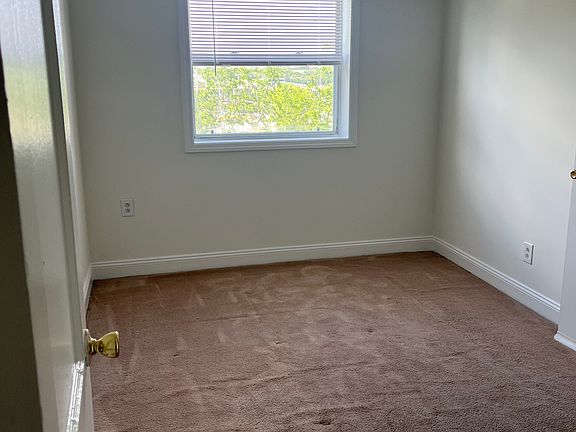 4th image of 962 Mount Olivet Rd NE APT 2