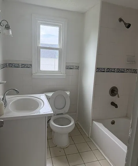1403 Boston Ave — Photo 2