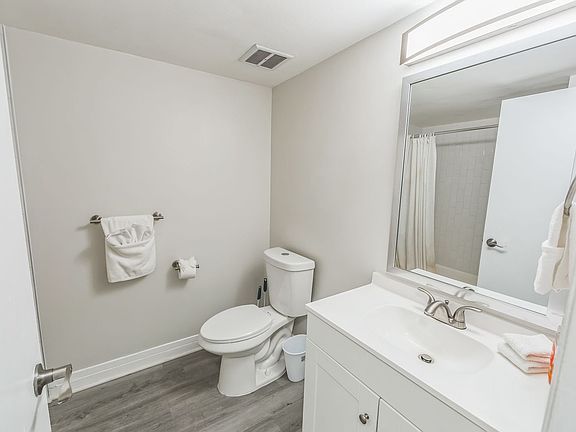 5th image of 814 Wharton Dr #Id1258576p