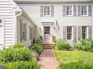 6760 Chesapeake Point, Sandy Springs, GA 30328