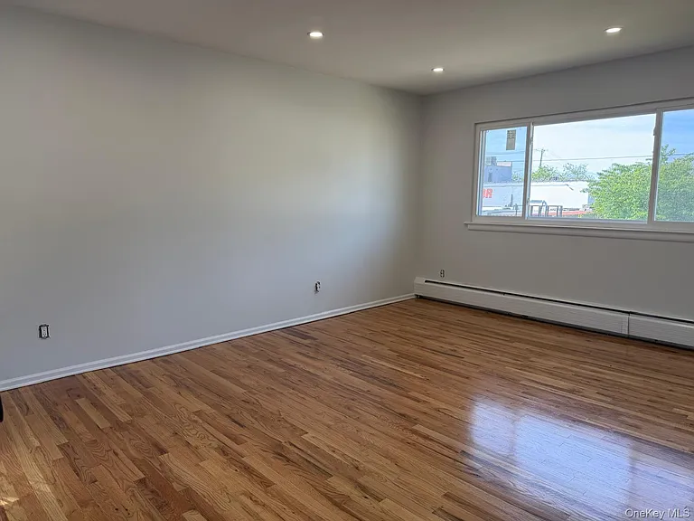 65 Florida Ave — Photo 13
