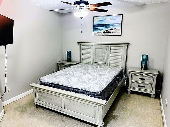 3rd image of 6228 Sunset Dr