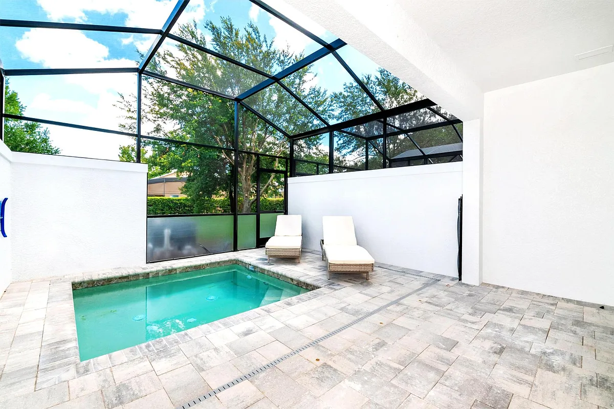 Building Photo - 17437 Hidden Forest Dr
