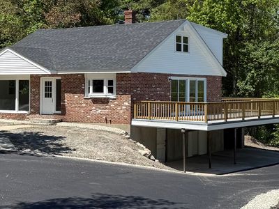 1206 Smyth Road, Hooksett, NH, 03106