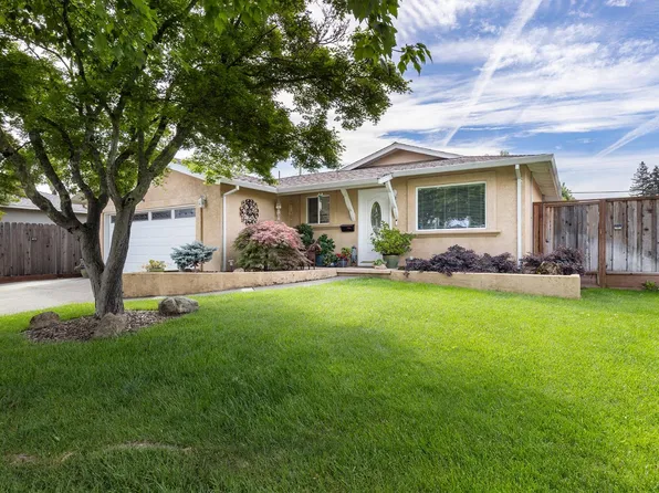 1717 Olympia Court, Napa, CA 94558