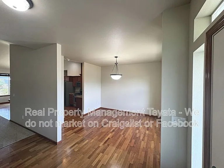 4884 Dory Ct — Photo 6