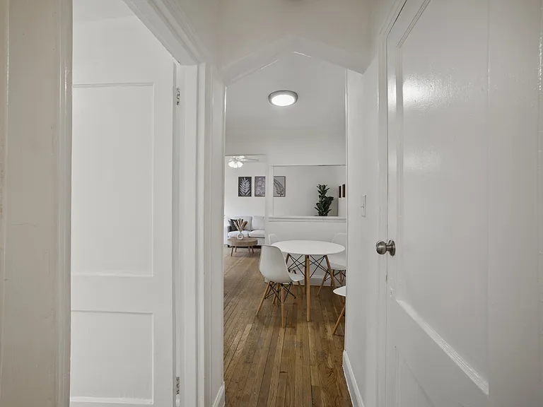 30 Danbury St SE #1 — Photo 35