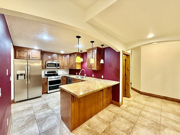 4th image of 6819 S Greenfield Way