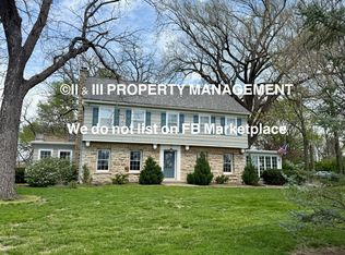 1314 W Red Bridge Rd, Kansas City, MO 64114