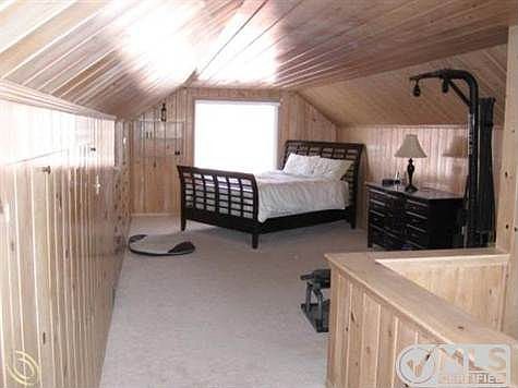 huntington upstairs bedroom.jpg