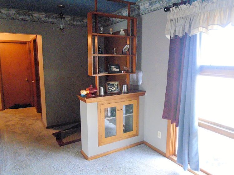 707 N 4th St, Ashton, IL 61006 Zillow