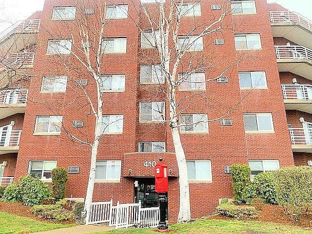 1st image of 410 Washington St APT 32
