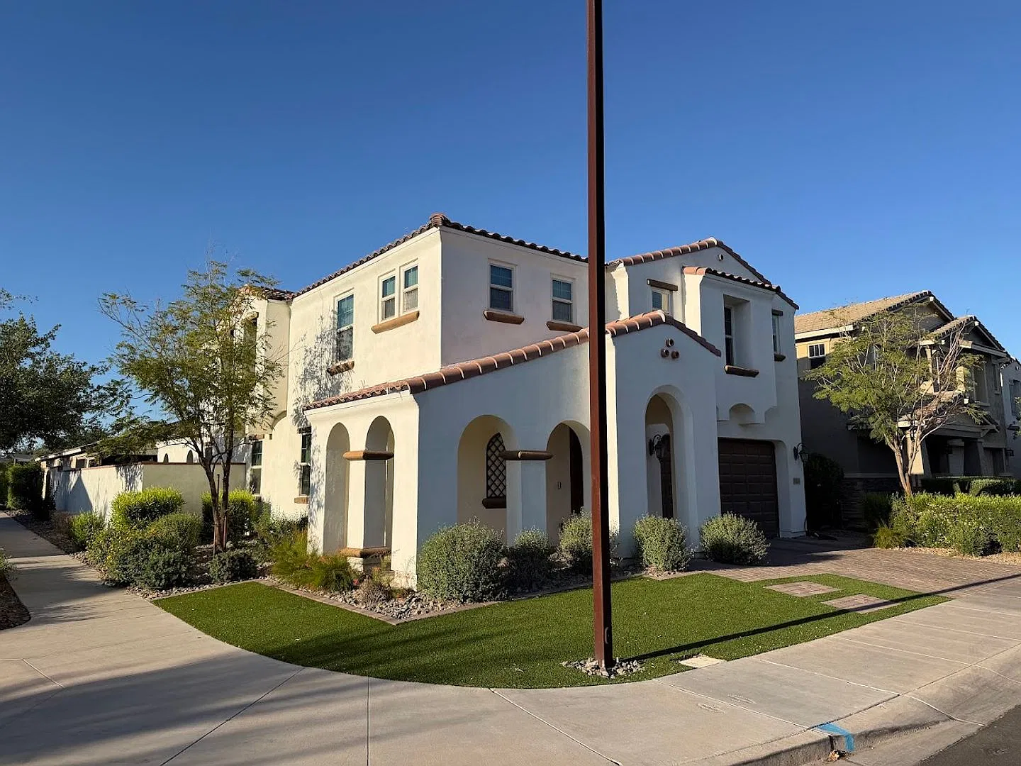 Gorgeous Home for Rent in Eastmark! Gated Community!! — Photo 2
