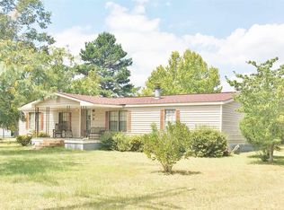 907 Saint Matthews Rd, Swansea, SC 29160