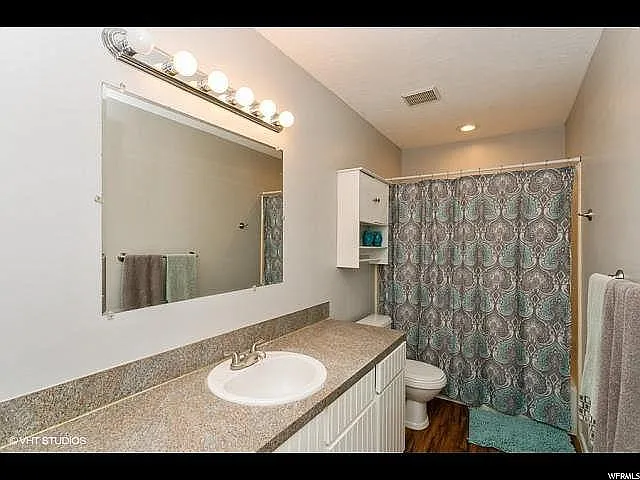 390 W 770 N — Photo 14