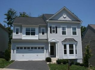 38 Carriage Hill Dr, Fredericksburg, VA 22405