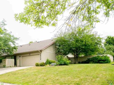 4602 S Glenview Rd #1, Sioux Falls, SD, 57103