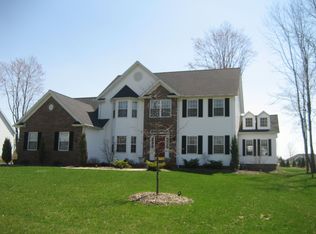 1558 Waynesboro Dr, Hudson, OH