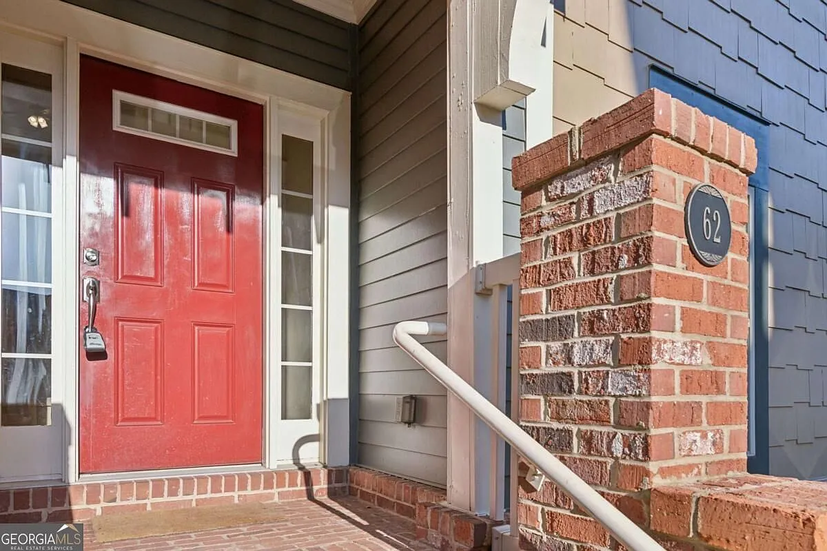 3 bed, 2.5 bath, 1871 sqft, $2,950 — Photo 2