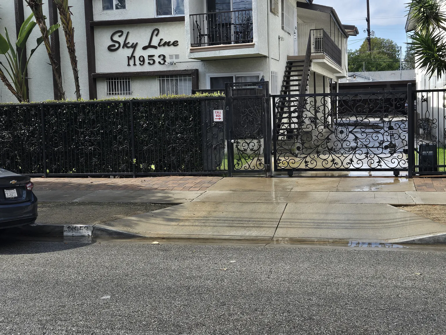 2 bed, $2,200 — Photo 2