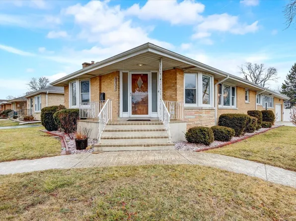 2357 Stratford Ave, Westchester, IL 60154