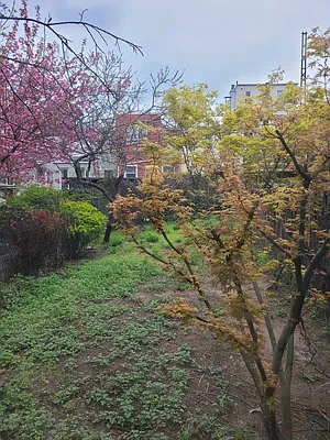 Sold by Cobble Heights Realty | media 8
