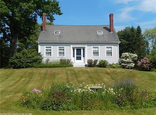 15 Prospect St, Searsport, ME 04974