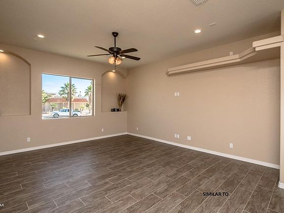 3rd image of 247 Geronimo Ln N