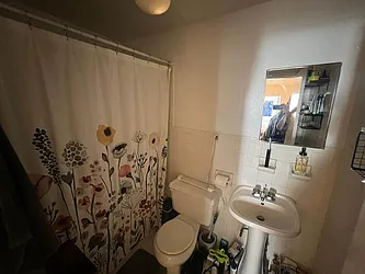 Rented by KNOCKKNOCK LLC