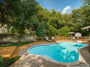 818 Amberstone Dr, San Antonio, TX 78258
