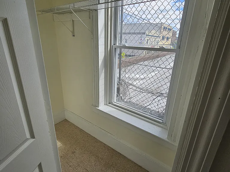 136 North St #B — Photo 5