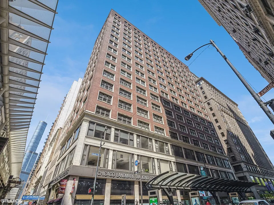 5 N Wabash Ave #304