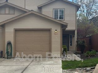 7021 Forest Hill Dr, Diamond Springs, CA 95619