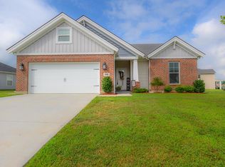 1950 Whispering Meadows Dr, Owensboro, KY