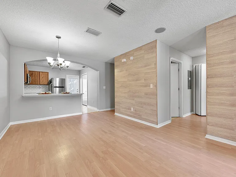 632 Briar Way Ln — Photo 8