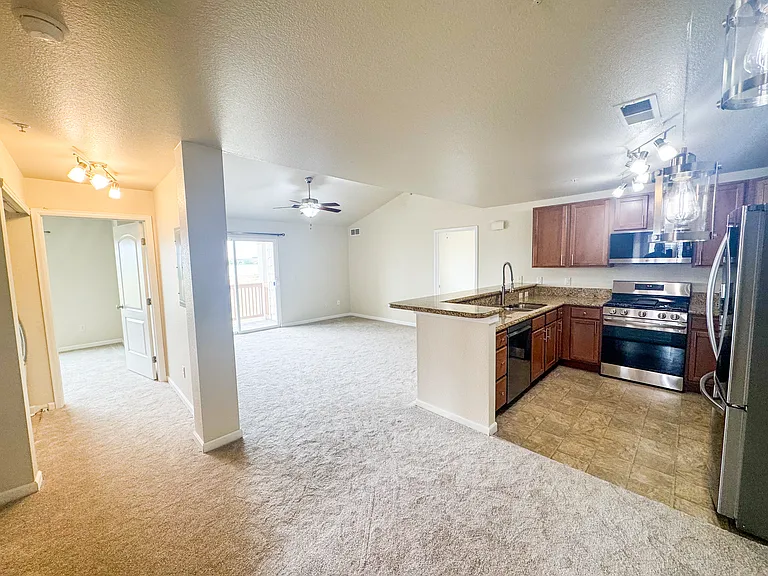 4905 Hahns Peak Dr #202 — Photo 9