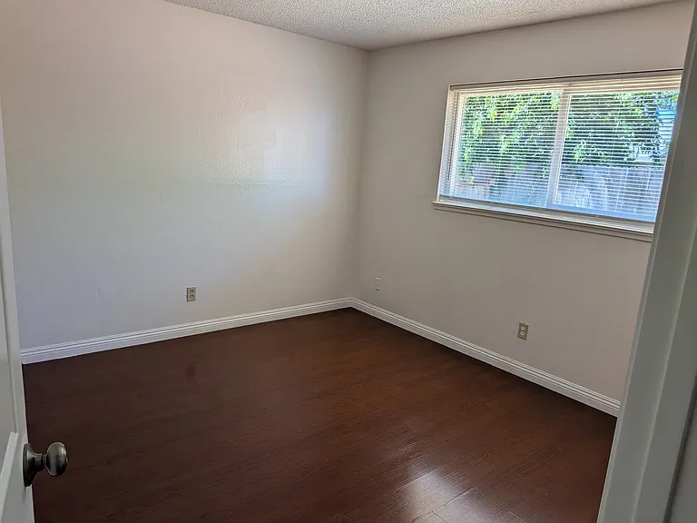 10141 De Soto Way — Photo 8