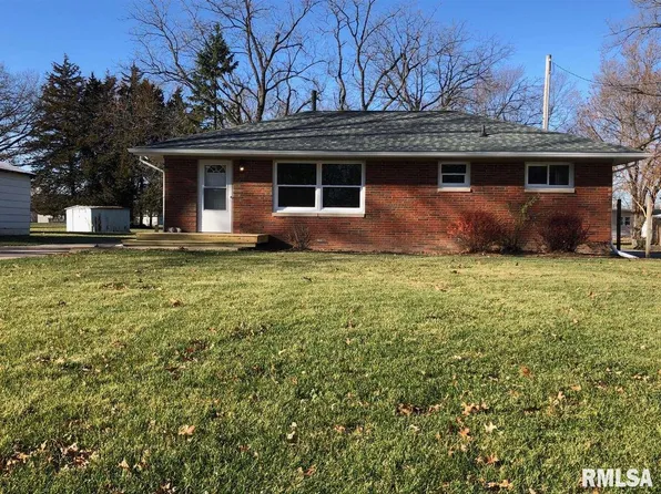 4361 11th St, East Moline, IL 61244