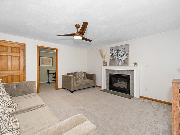 5th image of 25 Appaloosa Cres