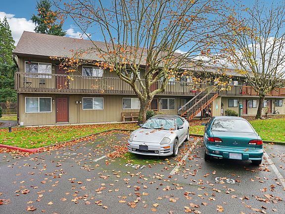 3rd image of 4201 E 4th Plain Blvd #D31