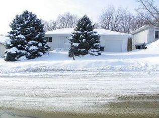 3201 Sycamore Ter, Sioux City, IA 51104