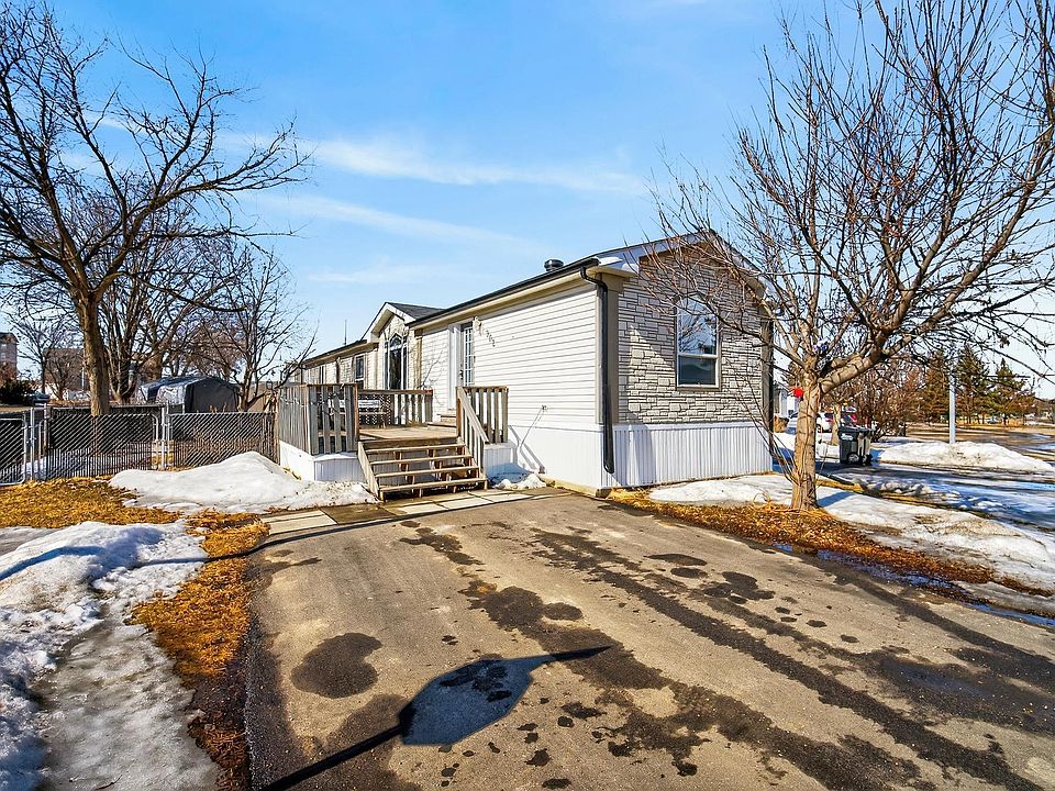 1st image of 902 Jubilee Close