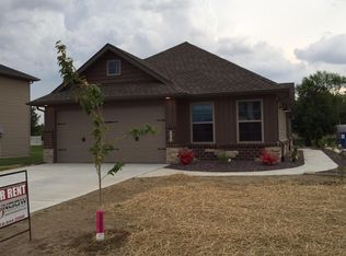 112 Olyvia Dr, Saint Jacob, IL 62281