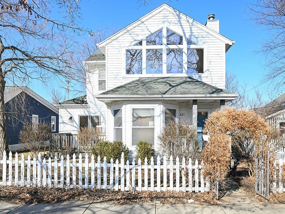 1st image of 821 Wisconsin STREET