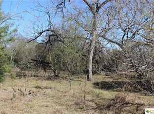 215 Lott Rd, Victoria, TX 77905