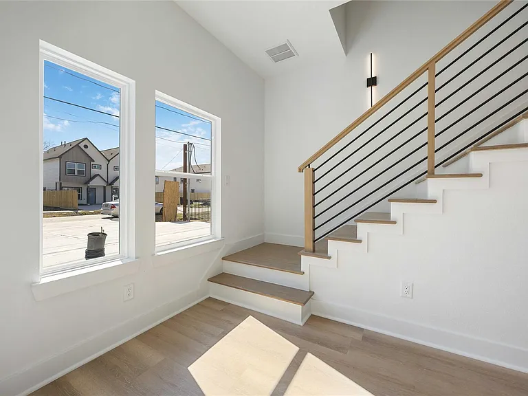 7961 Henson St #B — Photo 24