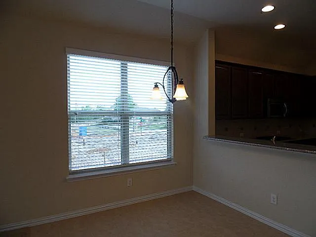 1304 Poplar Dr — Photo 10