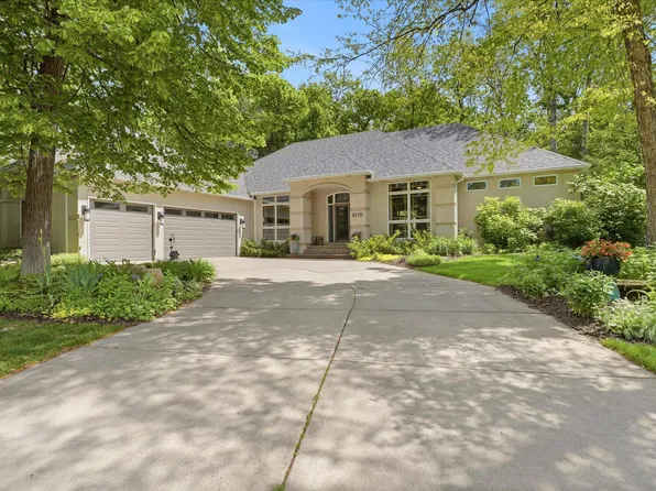 4170 Dallas Ln N, Plymouth, MN 55446