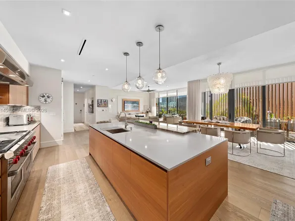 3581 E Glencoe St #403, Miami, FL 33133